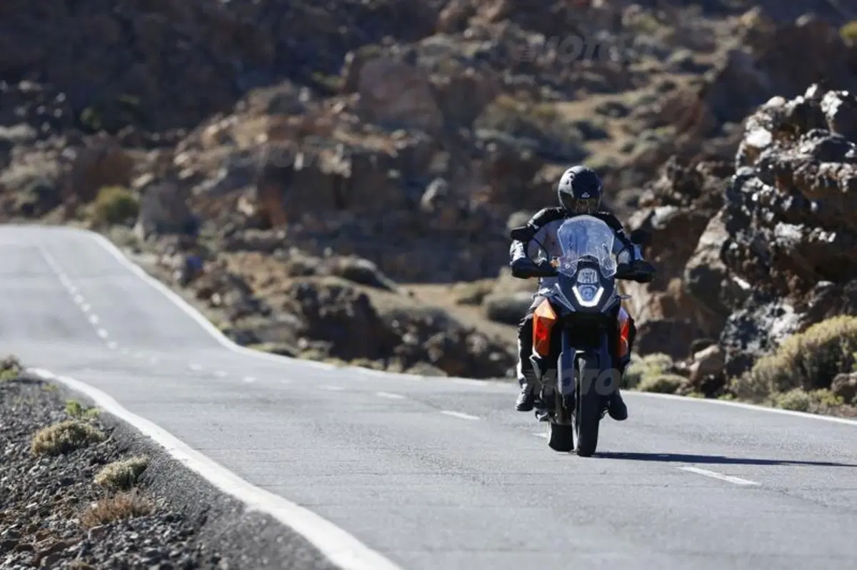 KTM 1190 Adventure   (19)