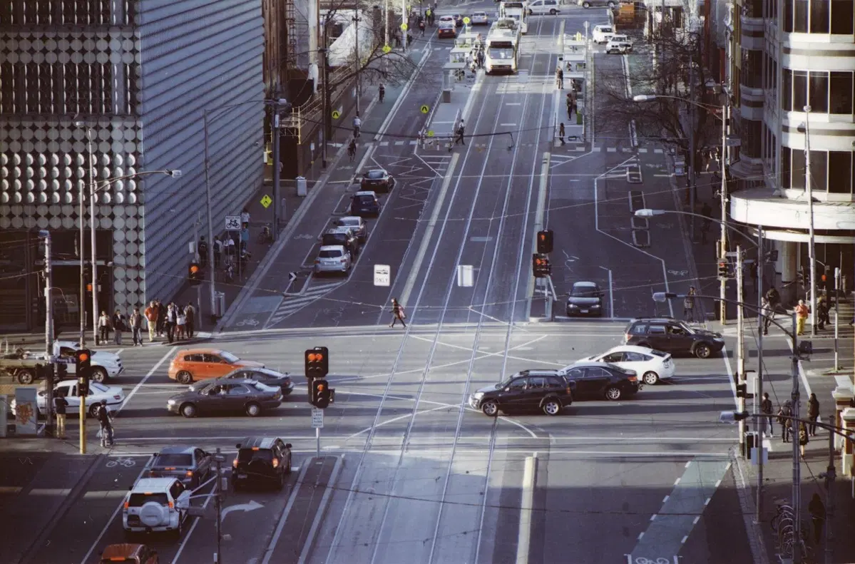 Dall'Australia una ricerca che migliora il rapporto tra auto a guida autonoma e utenti vulnerabili