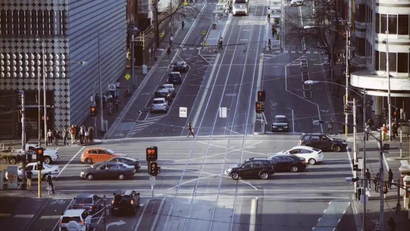 Dall'Australia una ricerca che migliora il rapporto tra auto a guida autonoma e utenti vulnerabili