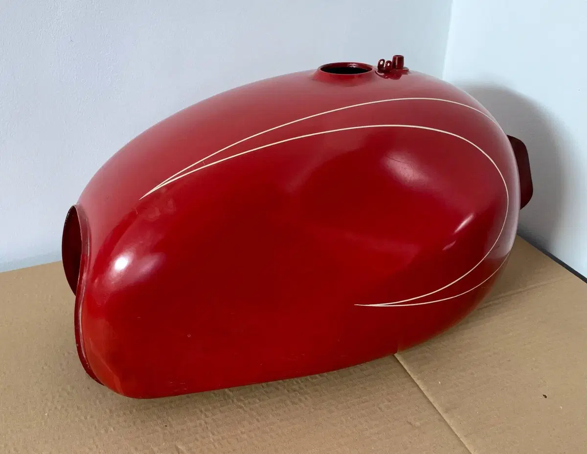 SERBATOIO MOTO GUZZI LODOLA 235 GT (2)