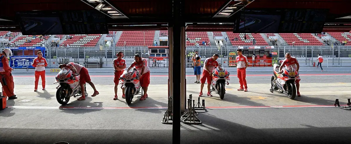 MotoGP. Le foto più spettacolari del GP di Catalunya (23)