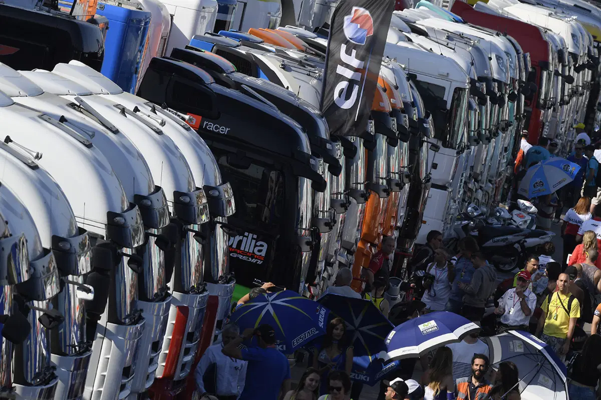 MotoGP. Le foto più spettacolari del GP di Catalunya (28)
