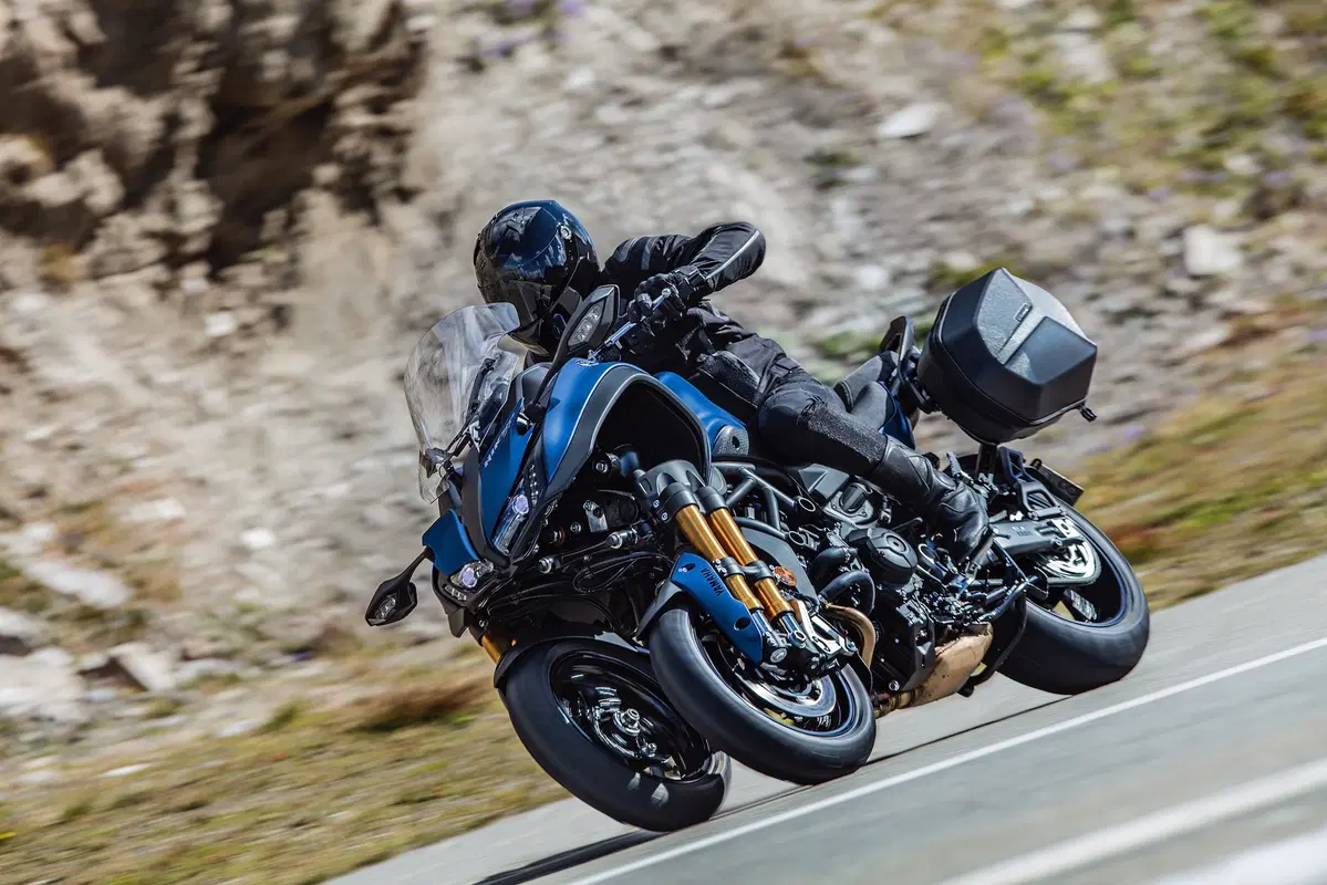 EICMA 2018: Yamaha Niken GT, foto e dati
