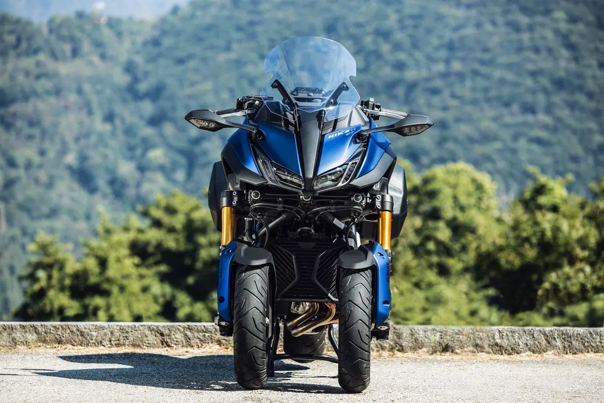 EICMA 2018: Yamaha Niken GT, foto e dati (6)