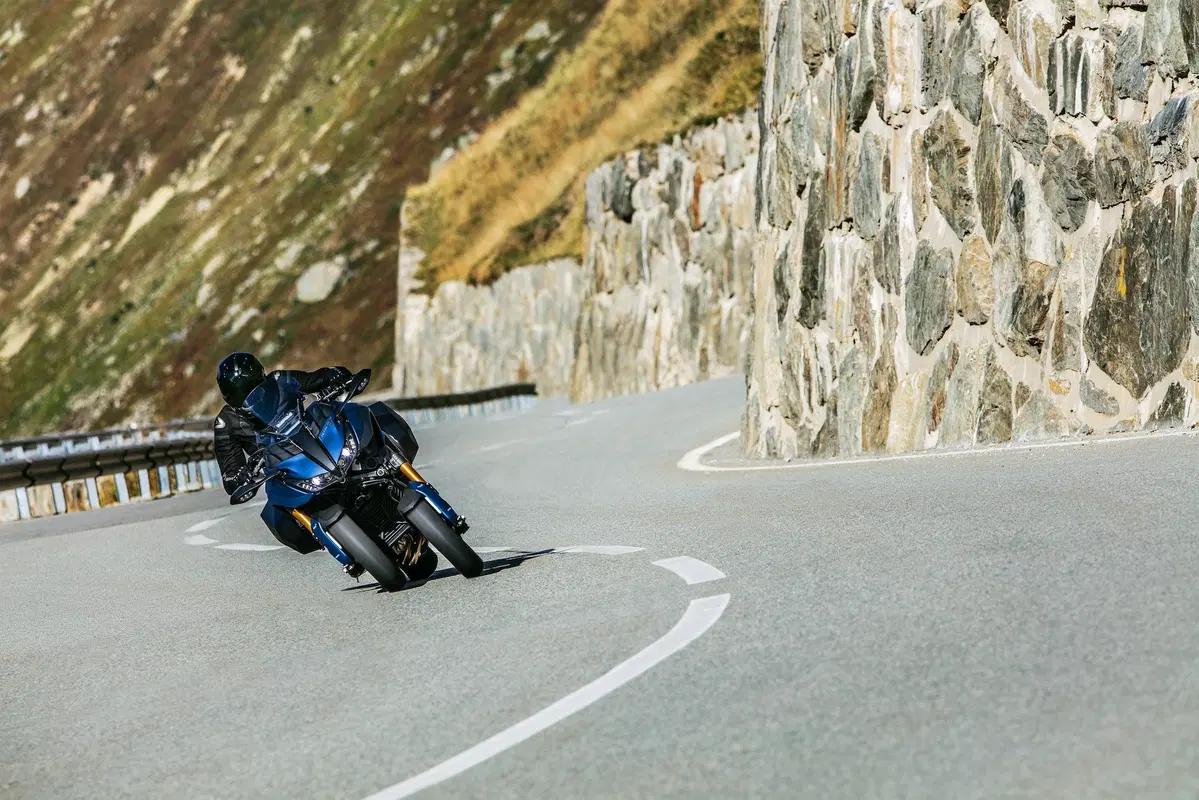 EICMA 2018: Yamaha Niken GT, foto e dati (7)