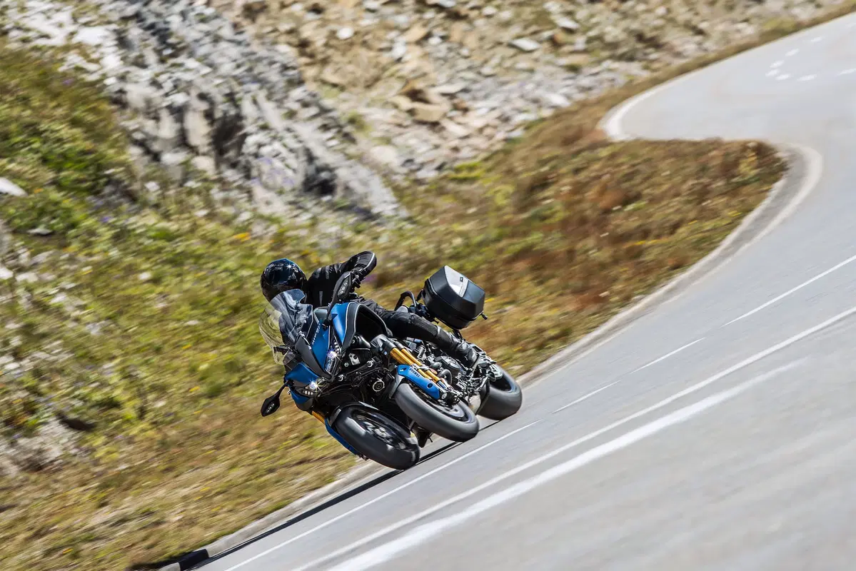 EICMA 2018: Yamaha Niken GT, foto e dati (8)