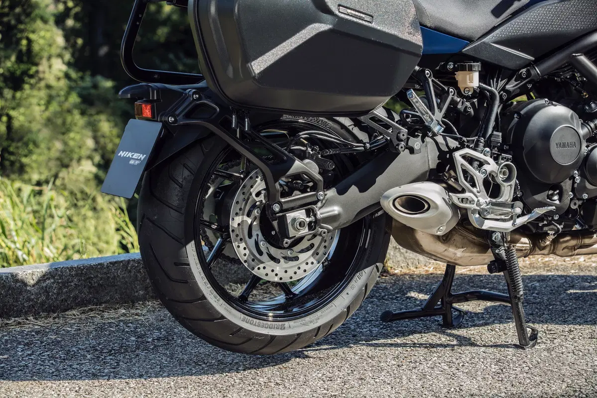 EICMA 2018: Yamaha Niken GT, foto e dati (18)