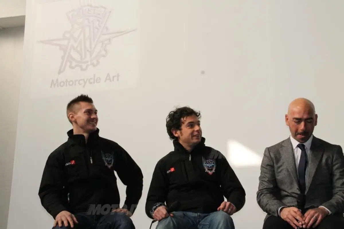 Supersport: presentata la MV Agusta F3 del Team ParkinGO (8)