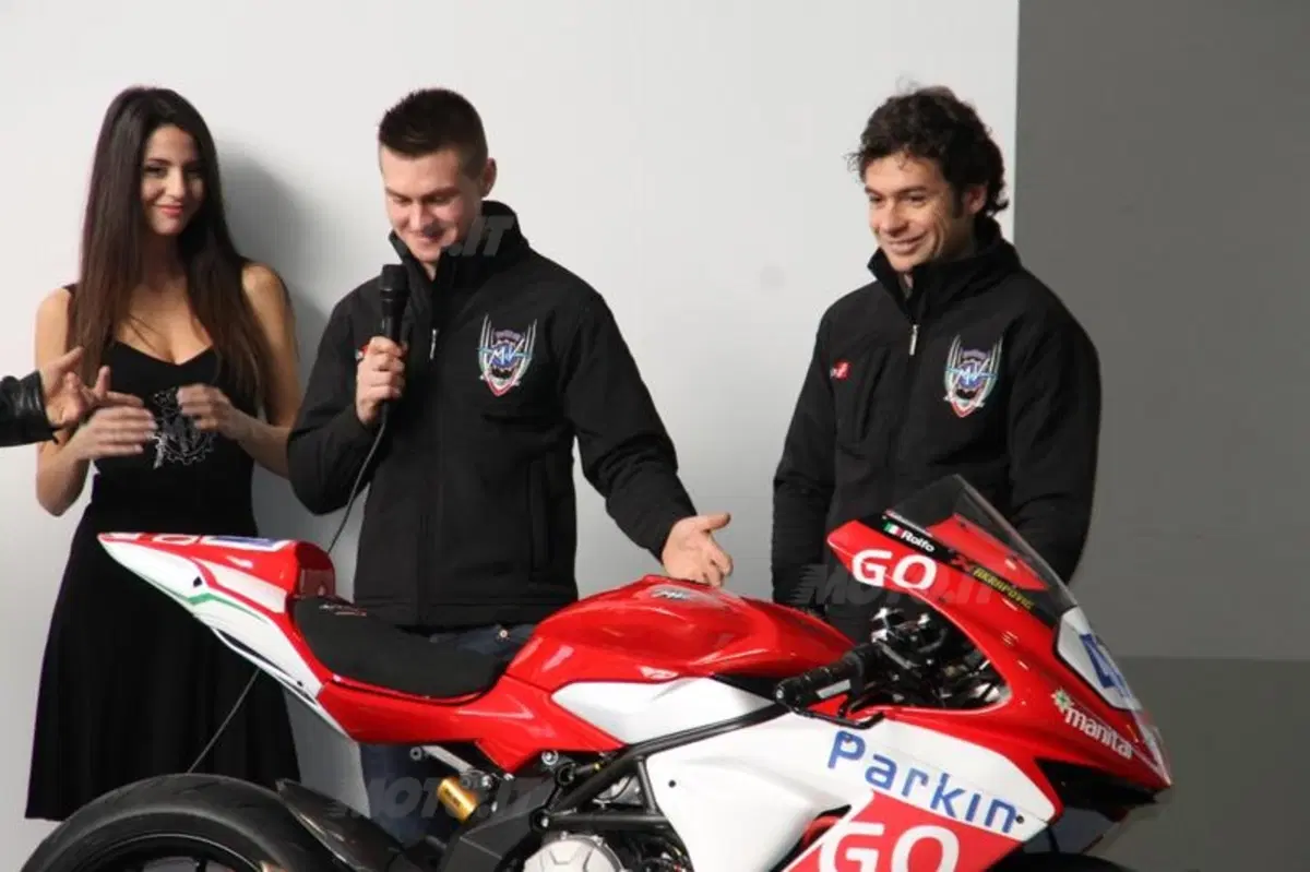 Supersport: presentata la MV Agusta F3 del Team ParkinGO (13)