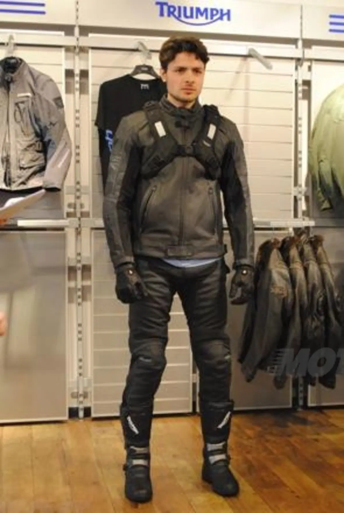 Triumph presenta la collezione abbigliamento e accessori SS13