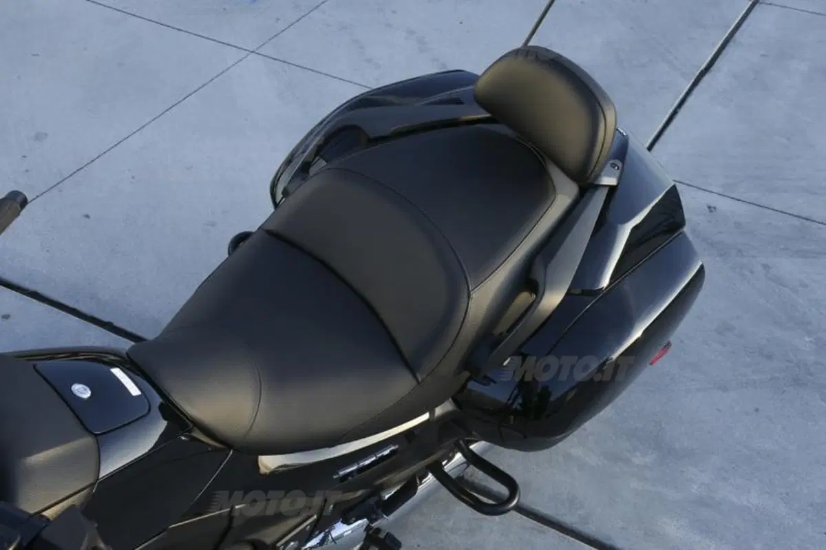Honda GoldWing F6B  (22)