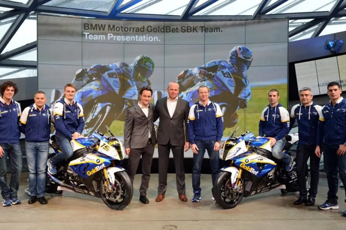 Presentato a Monaco il BMW Motorrad GoldBet SBK Team (4)