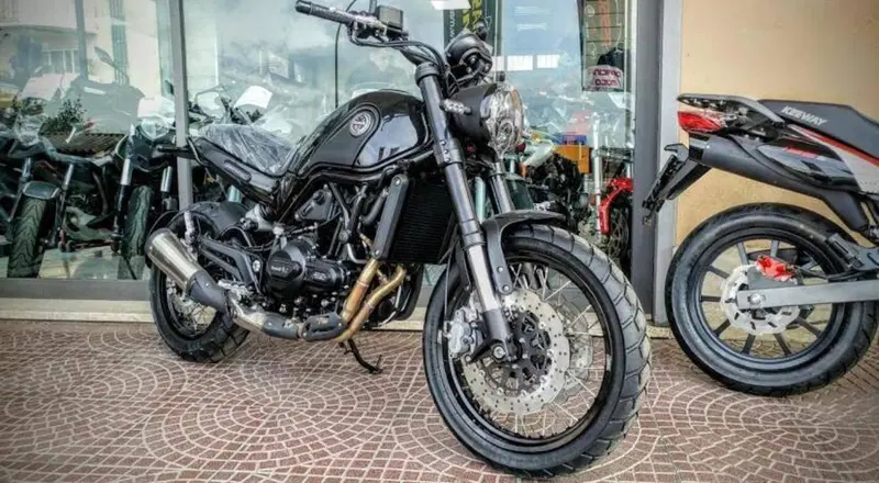 Benelli Leoncino 500 Trail (2021 - 26)