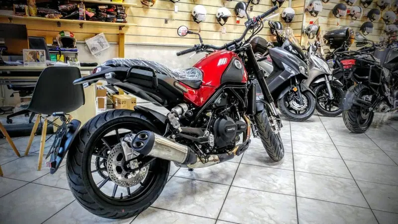 Benelli Leoncino 500 Trail (2021 - 26) (9)