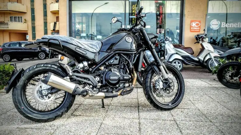Benelli Leoncino 500 Trail (2021 - 26) (14)