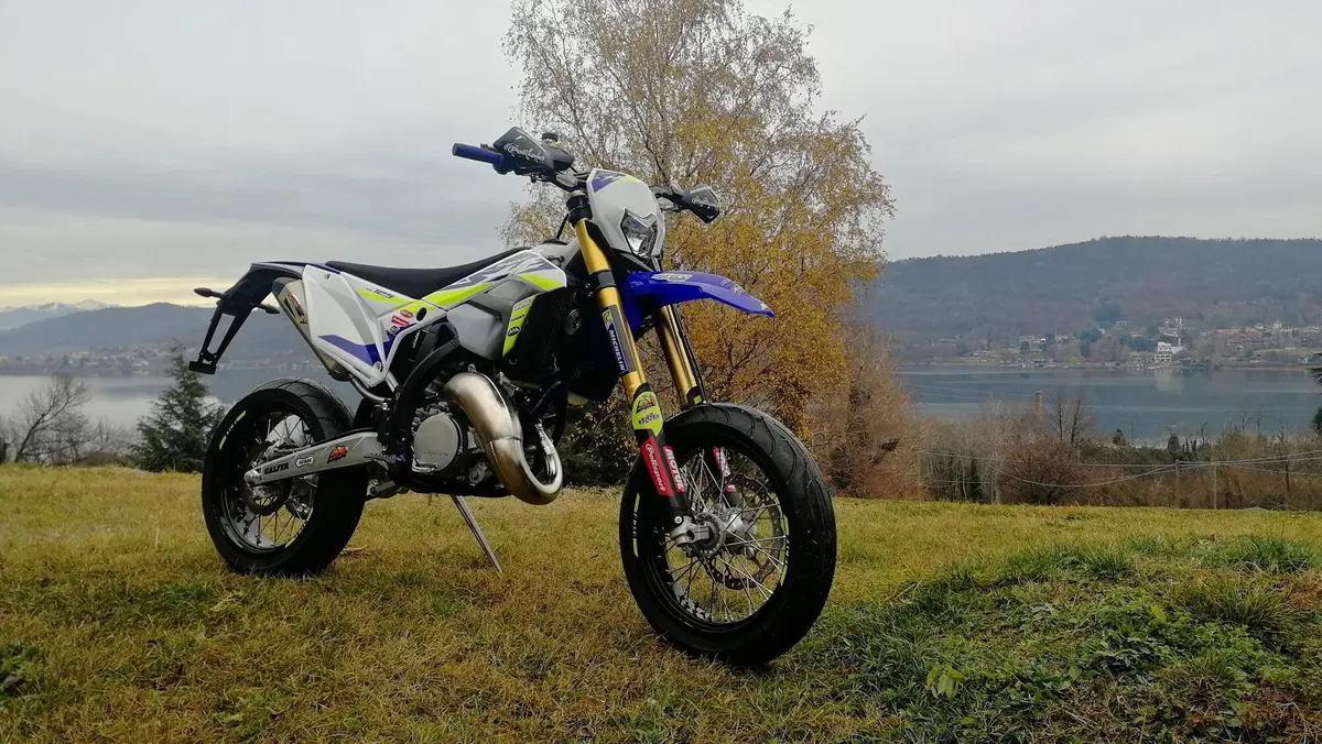 Sherco 125 Supermoto 2t TEST. La moto dei monelli!
