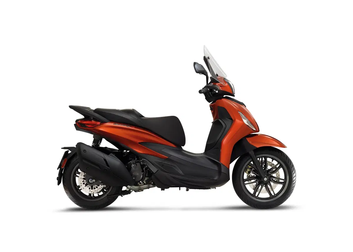 Il nuovo Piaggio Beverly in anteprima mondiale: da scooter a crossover (9)