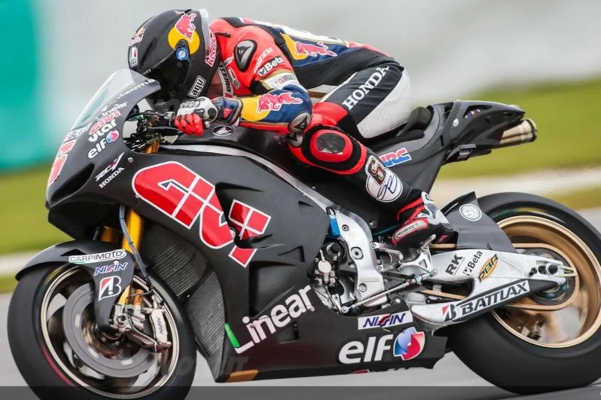 Test MotoGP Sepang. Rossi: "So ancora guidare" (21)