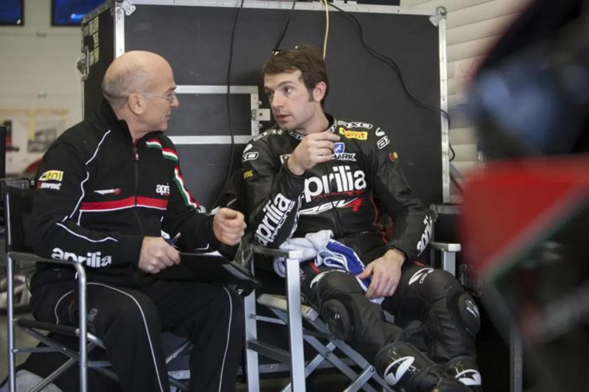 Presentato a Milano il World SBK Aprilia Racing team 2013 (11)