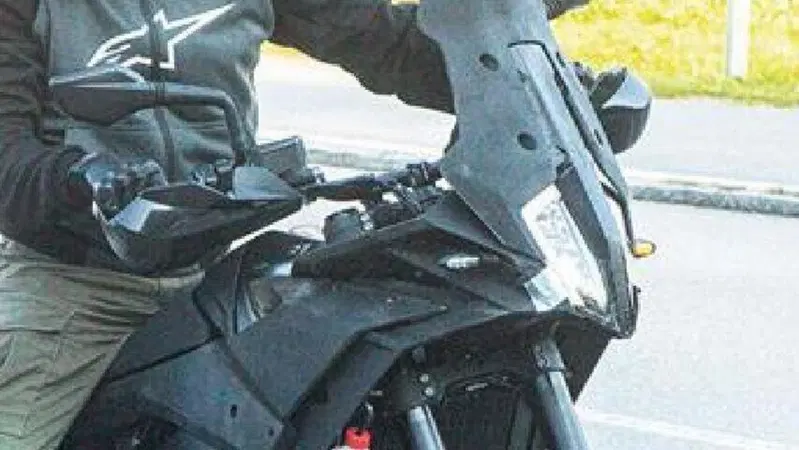 KTM 890 Adventure 2022 (?): cambia l'estetica