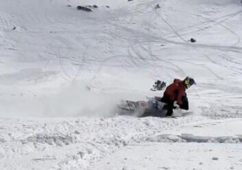 Snowbike: la ricetta di Tito Rabat per ricaricarsi dopo la MotoGP e prima della SBK [VIDEO]