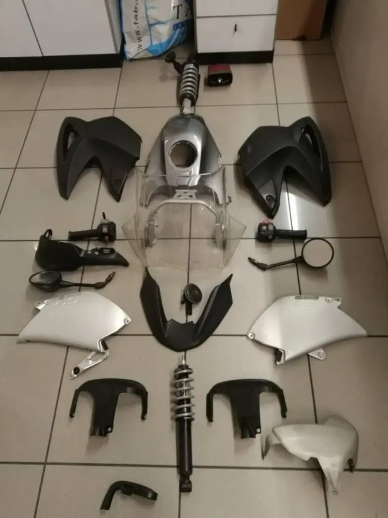 PEZZI VARI ORIGINALI BMW 1200 GS 2004/07