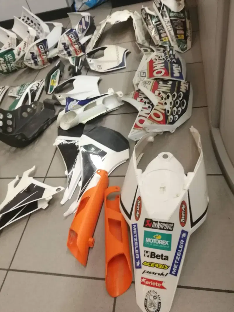 PEZZI VARI ORIGINALI KTM EXCF 250 (6)
