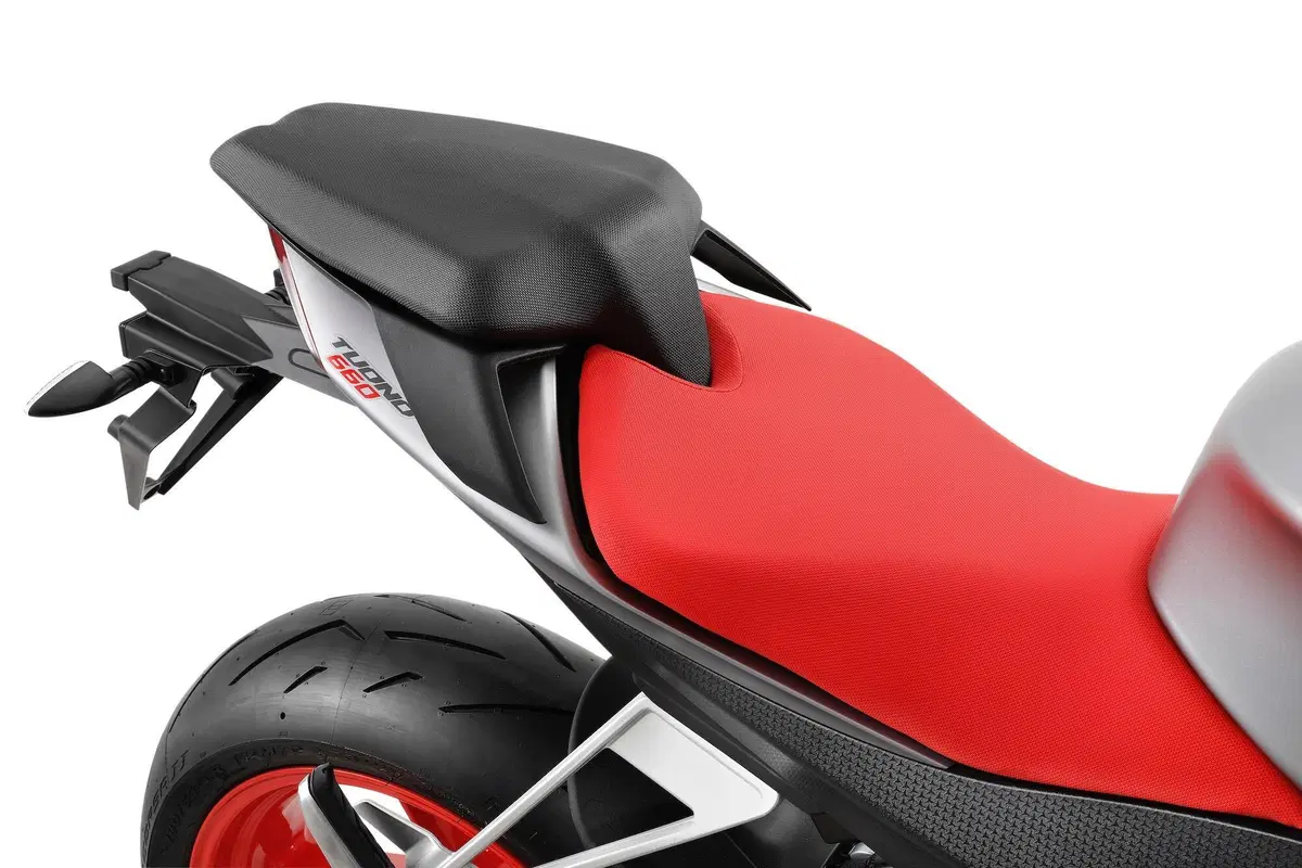 Nuova Aprilia Tuono 660, foto ufficiali e dati! (21)