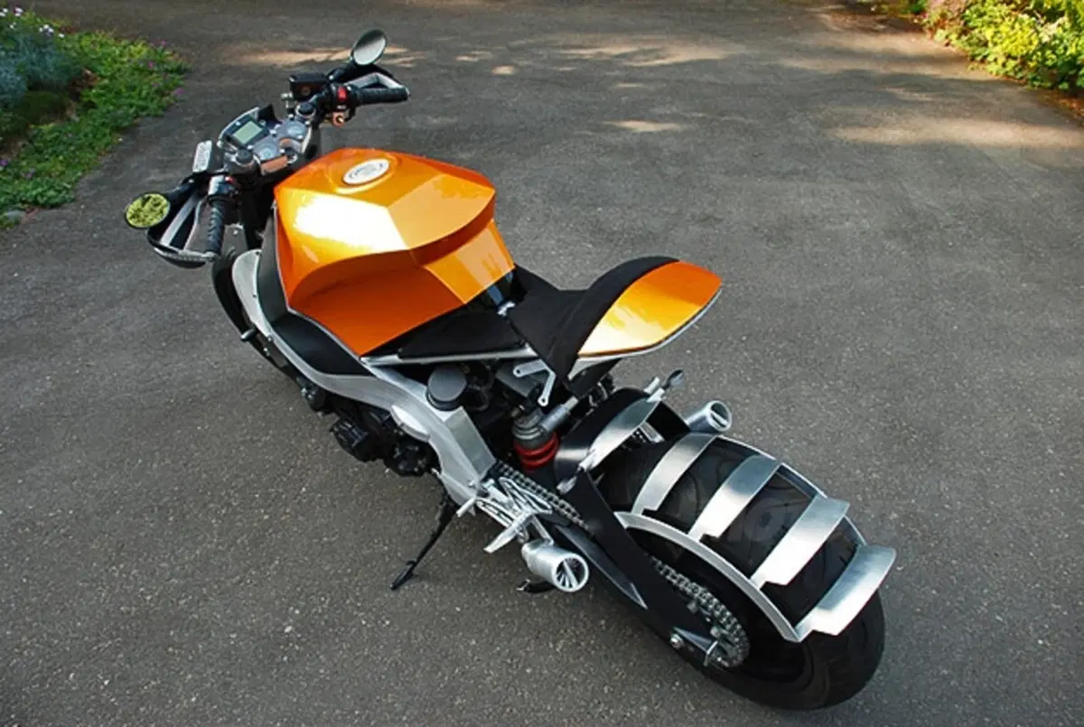 Una Honda CBR1000F davvero speciale (3)