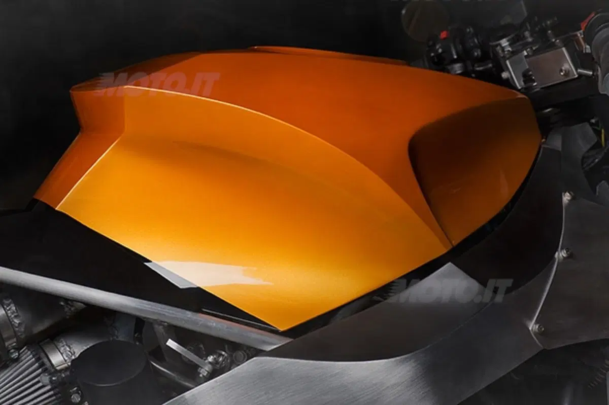 Una Honda CBR1000F davvero speciale (4)