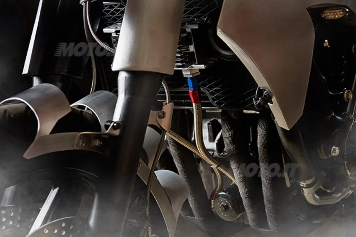 Una Honda CBR1000F davvero speciale (5)