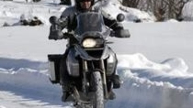 Nico Cereghini: &ldquo;In moto sulla neve sono guai&rdquo;