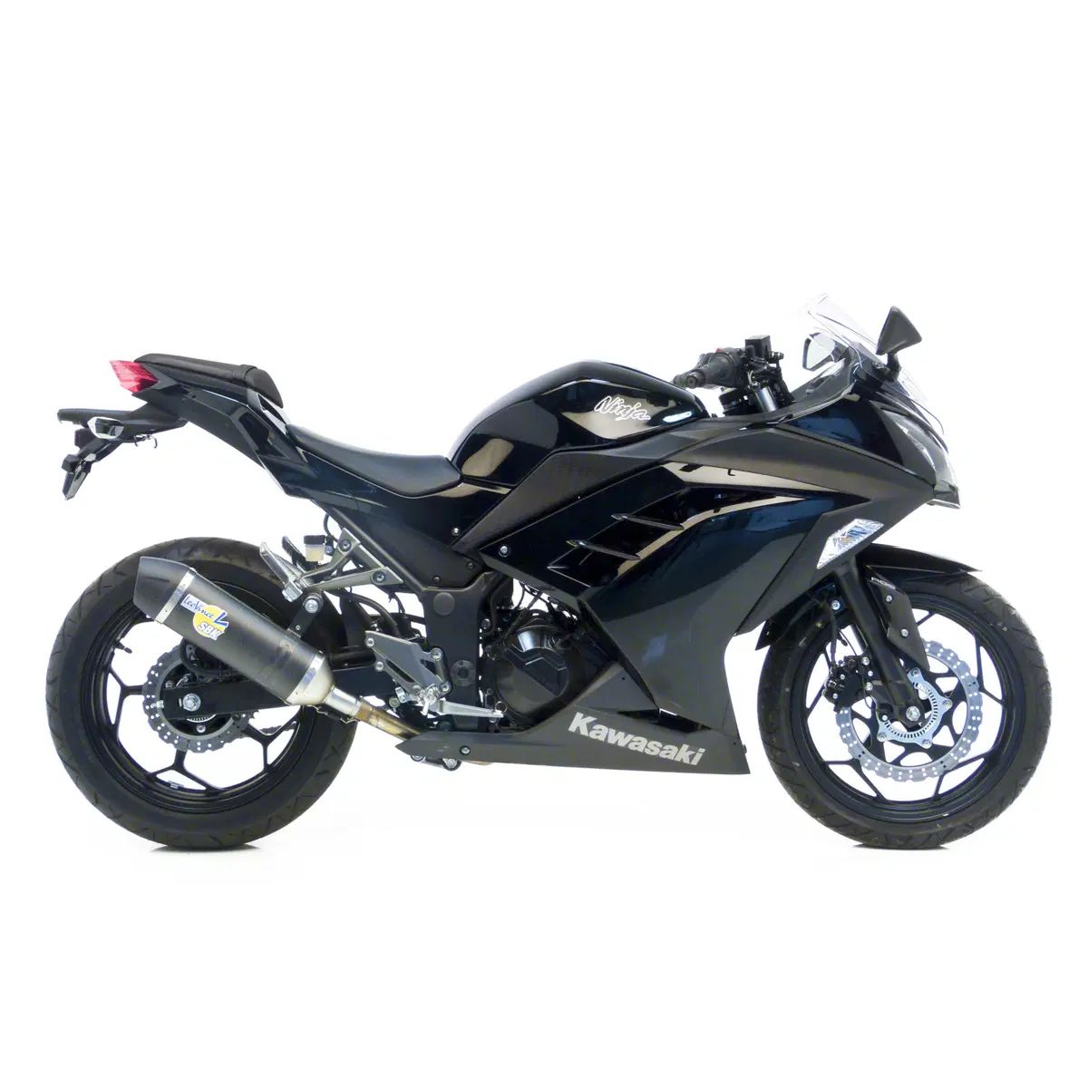 LeoVince Slip-on LV ONE per Kawasaki Ninja 300 (2)