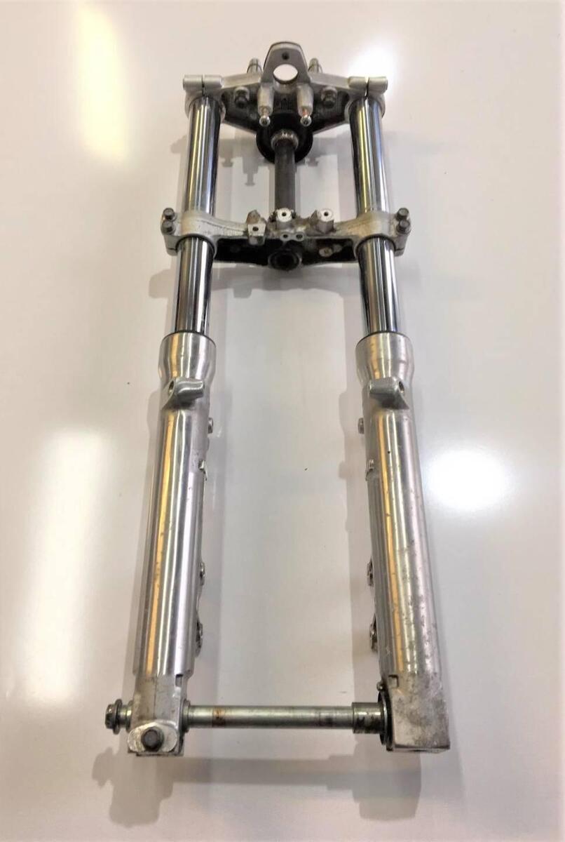 Fourche Avant Complète Pour Suzuki SV 650 S 1999-2002 - Occasion - Argent