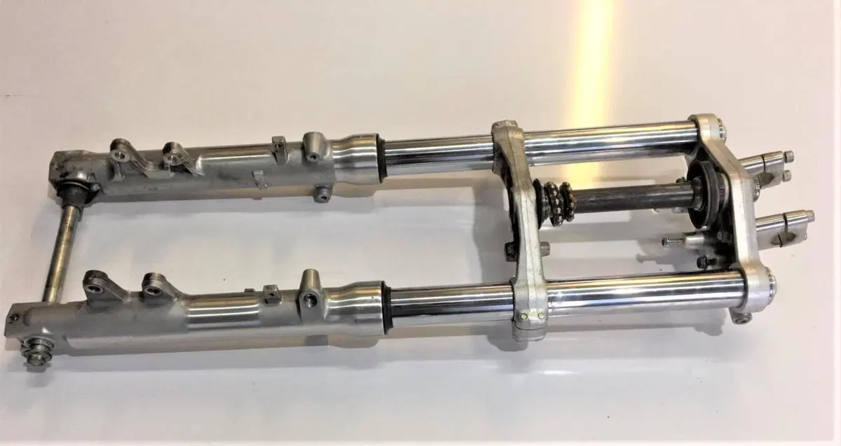 Steli Canne Forcella Suzuki SV 650 (6)