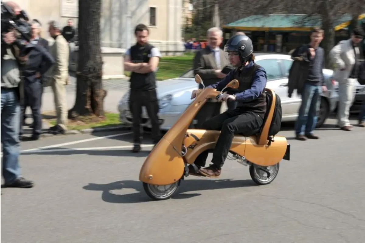 Moveo: lo scooter elettrico pieghevole (5)