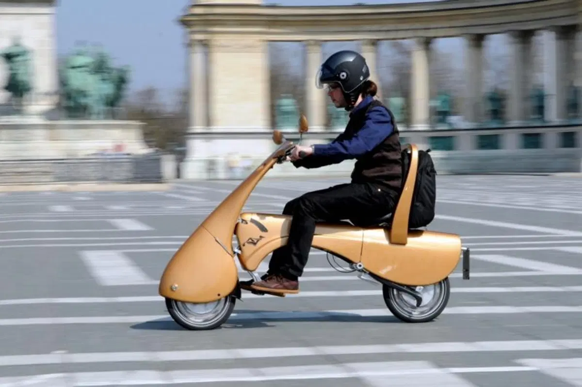 Moveo: lo scooter elettrico pieghevole (8)