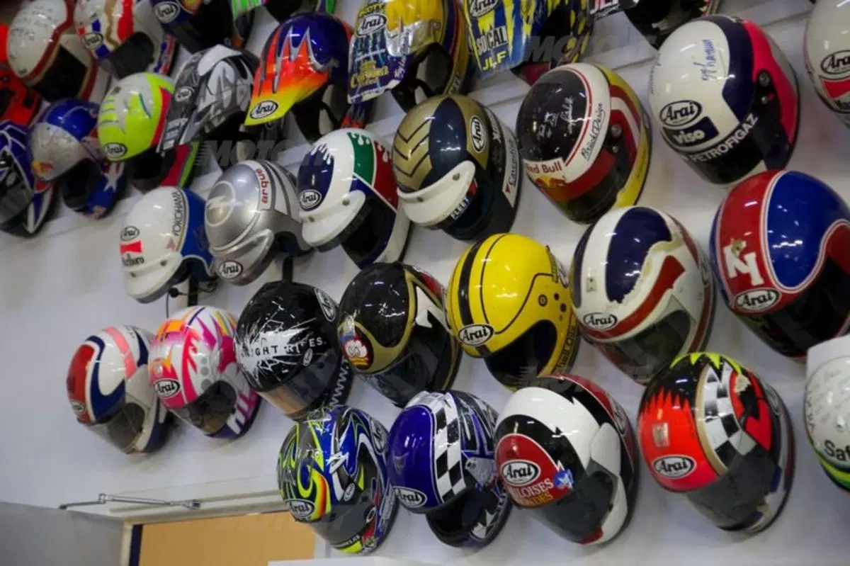 Akito Arai: "Facciamo caschi da motociclisti per motociclisti" (7)
