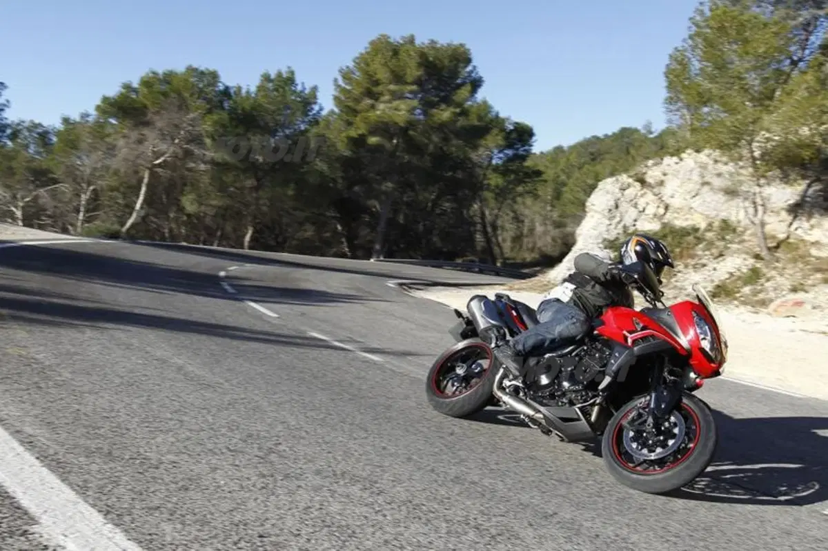 Triumph Tiger Sport 2013  (12)