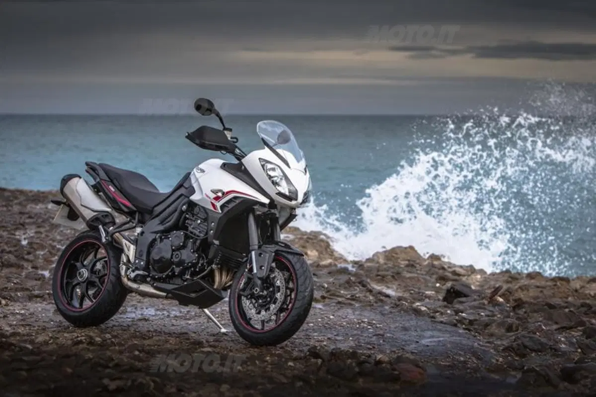 Triumph Tiger Sport 2013  (28)
