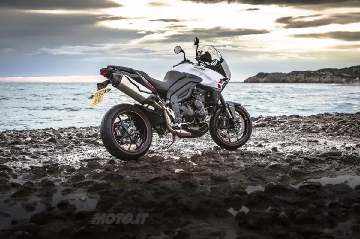 Triumph Tiger Sport 2013  (29)