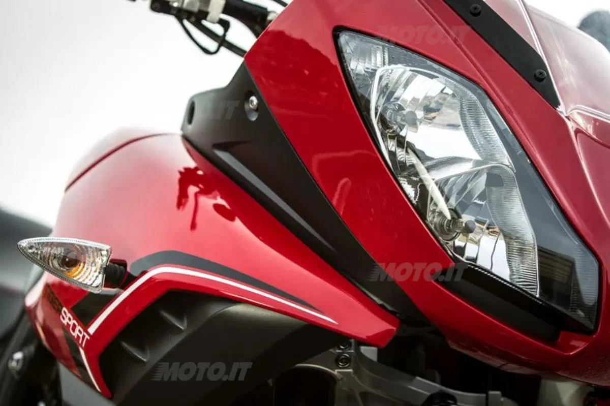 Triumph Tiger Sport 2013  (31)