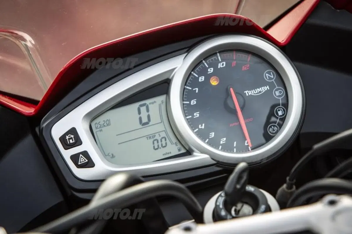 Triumph Tiger Sport 2013  (38)