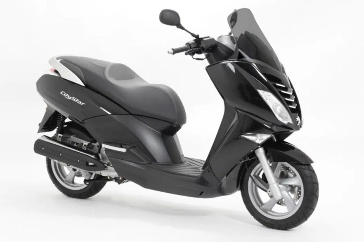 Nuovi scooter Peugeot Satelis 300 e Citystar 200i   (4)