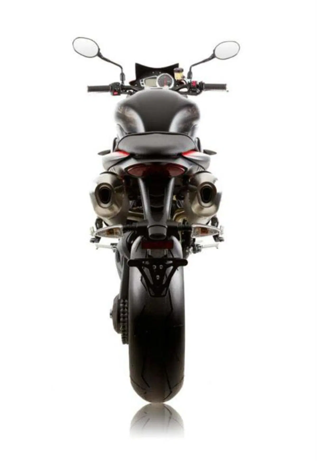 Triumph Speed Triple R "Dark", solo per l'UK (3)