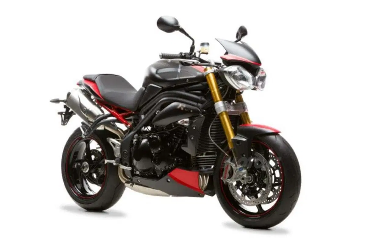 Triumph Speed Triple R "Dark", solo per l'UK (7)