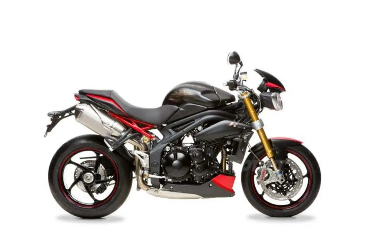 Triumph Speed Triple R "Dark", solo per l'UK (8)
