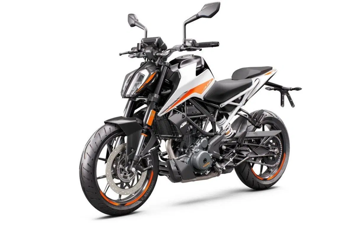 KTM 125 Duke e 390 Duke. Gli aggiornamenti per il 2021