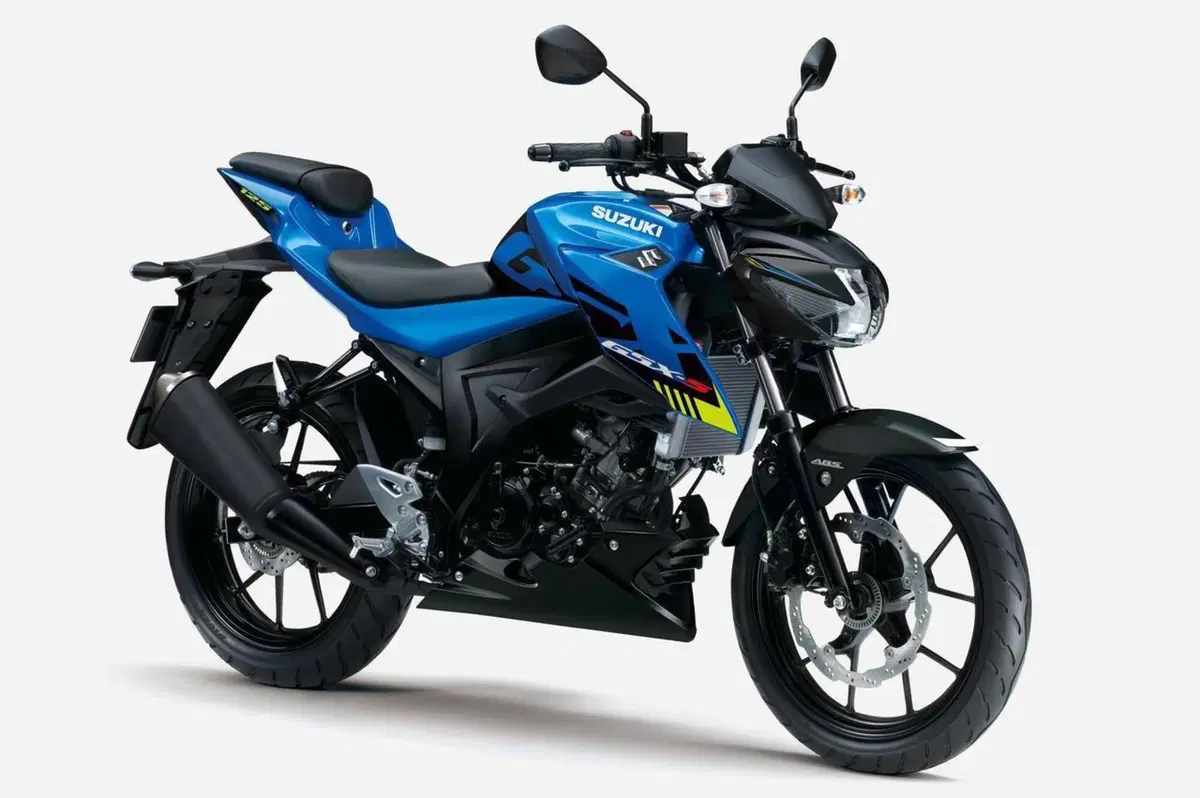 Suzuki, nuove colorazioni (giapponesi) per GSX-R 125 e GSX-S 125 (3)