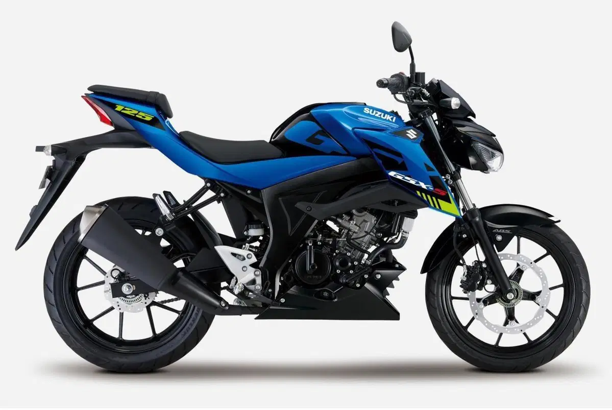 Suzuki, nuove colorazioni (giapponesi) per GSX-R 125 e GSX-S 125 (4)